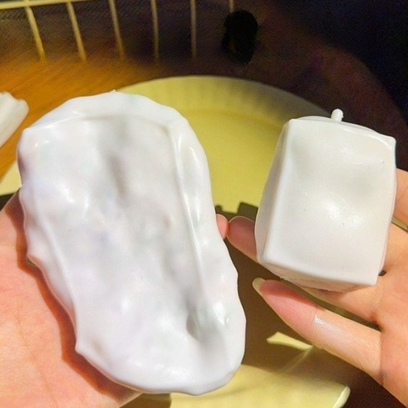Novelty Gifts - Piłeczka antystresowa z tofu, modelowalna, nieodskakająca,