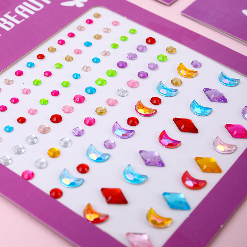 Naklejki na twarz z klejnotami – Party Supplies recenzja i cena